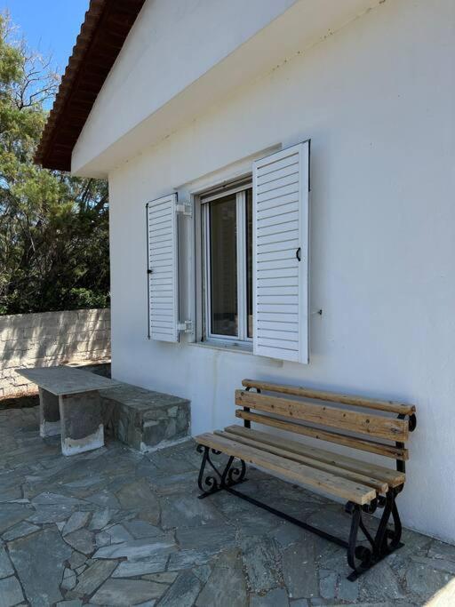Coast Cottage Porto Rafti-Avlaki Exterior photo