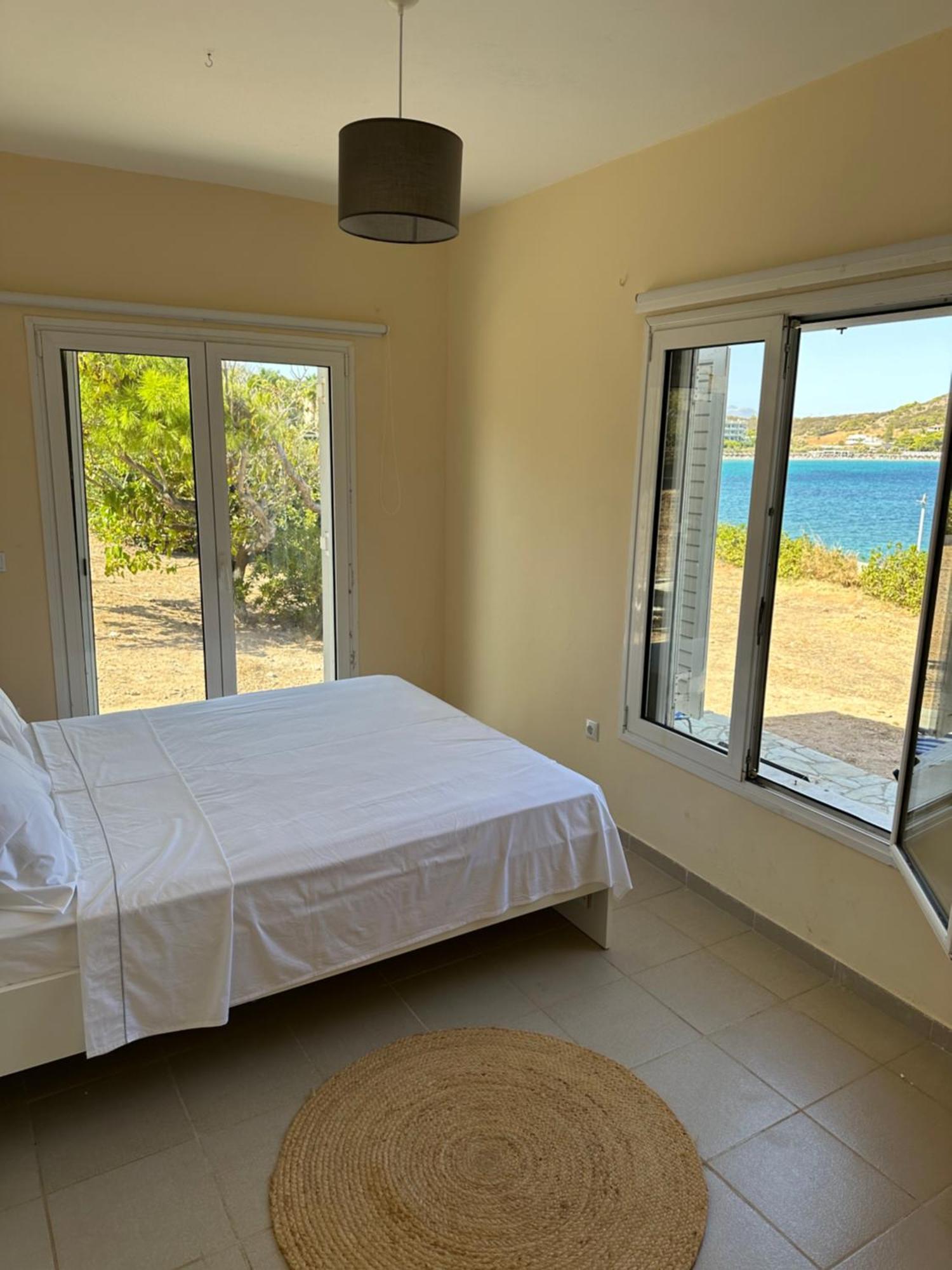 Coast Cottage Porto Rafti-Avlaki Exterior photo